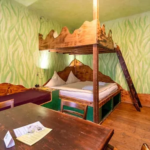 2* Affittacamere Gaestehaus Mezcalero