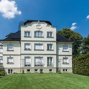 Pensjonat Am Waldschloesschen, Drezno